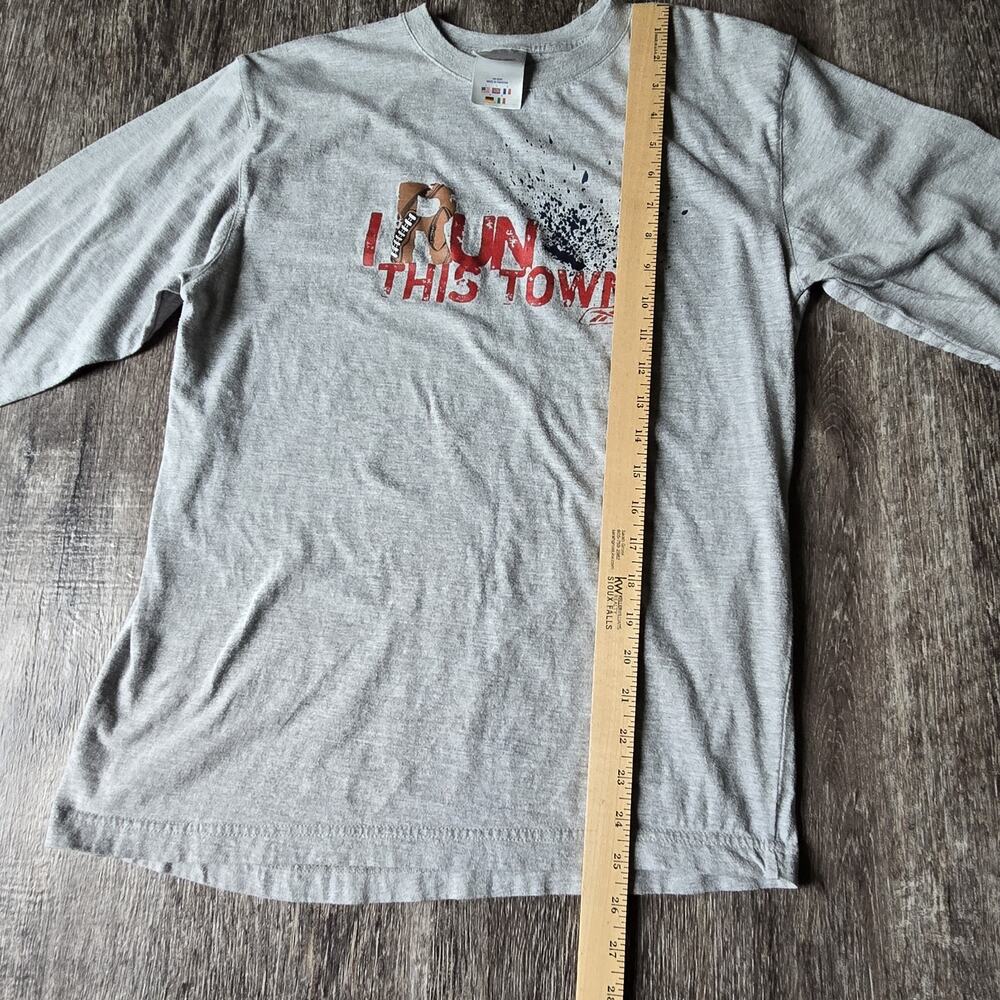 VINTAGE Reebok Shirt Womens Large Gray Running Run This Town Graphic Long Sleeve - Picture 2 of 8